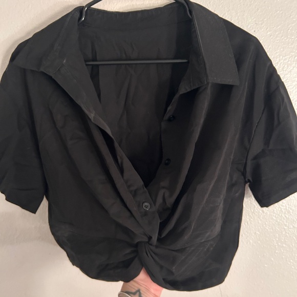 Tops - Black Twisted Front Short Sleeve Shirt - Women